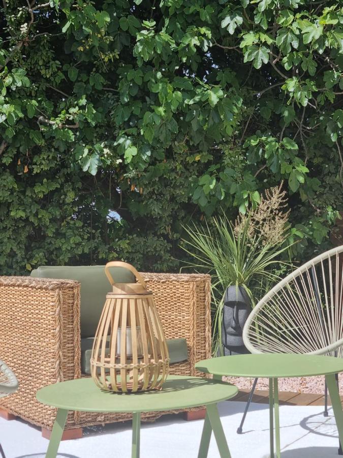 Le Loft De La Grange Bed & Breakfast Arles Ngoại thất bức ảnh