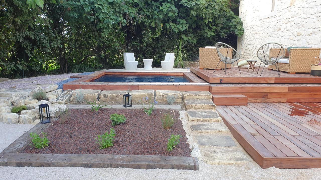 Le Loft De La Grange Bed & Breakfast Arles Ngoại thất bức ảnh